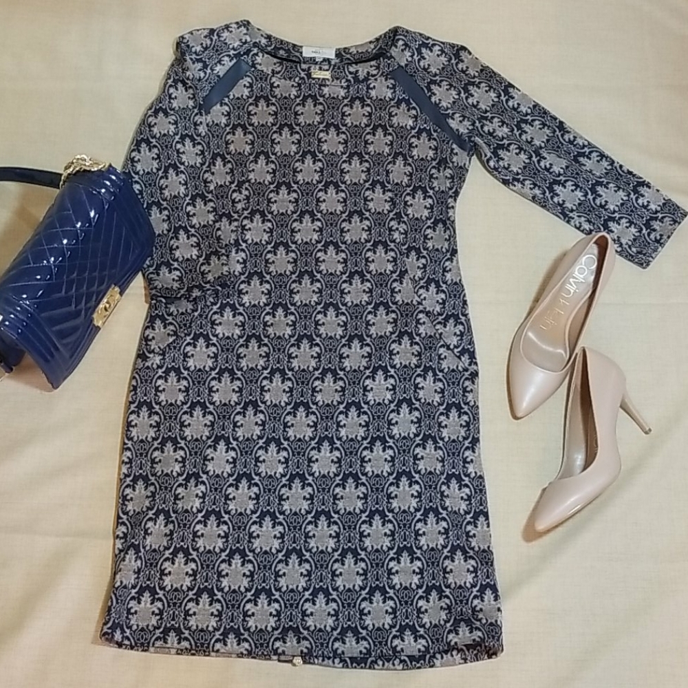 Dress - Picture 3 of 12